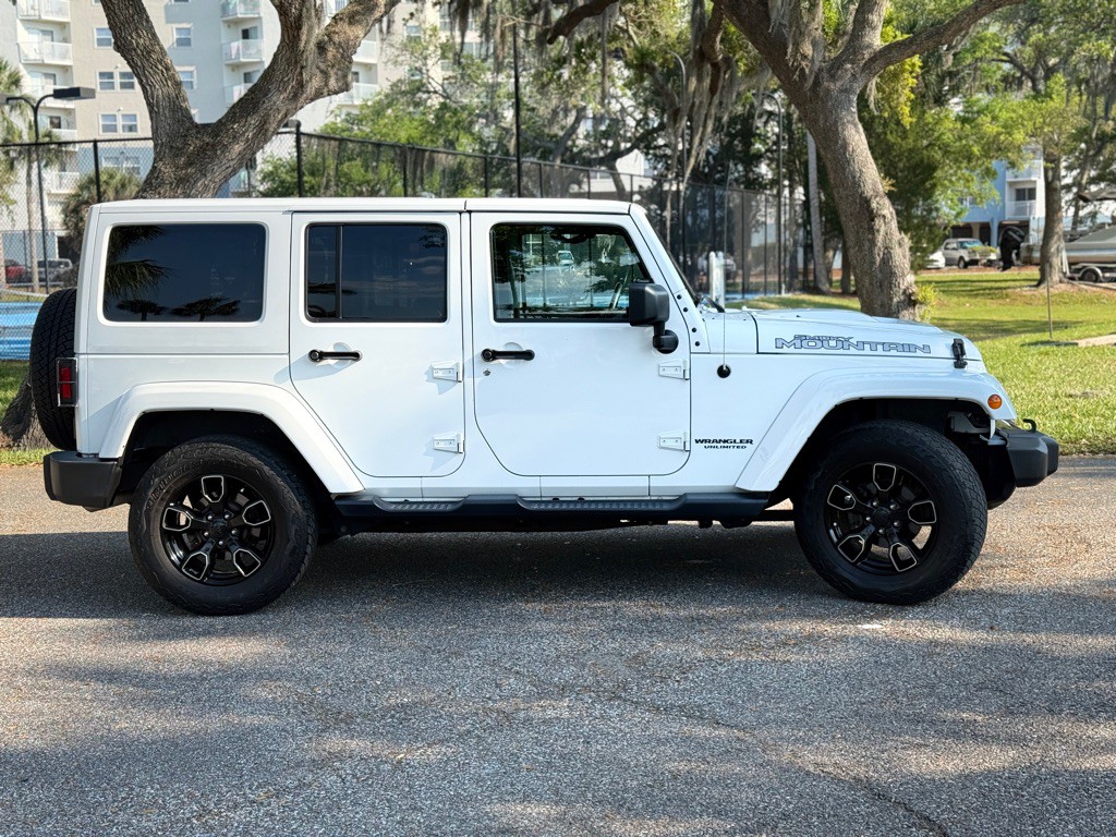 2017 Jeep Wrangler Unlimited Image 6