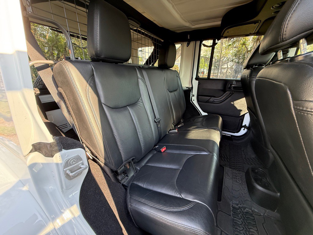 2017 Jeep Wrangler Unlimited Image 15