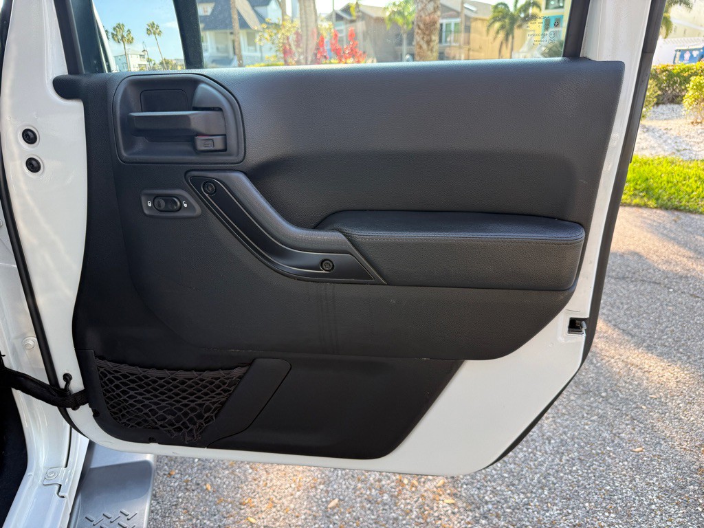 2017 Jeep Wrangler Unlimited Image 20