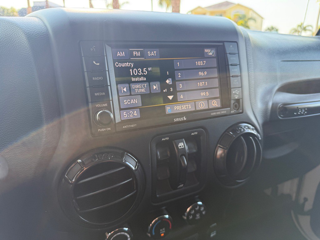 2017 Jeep Wrangler Unlimited Image 22