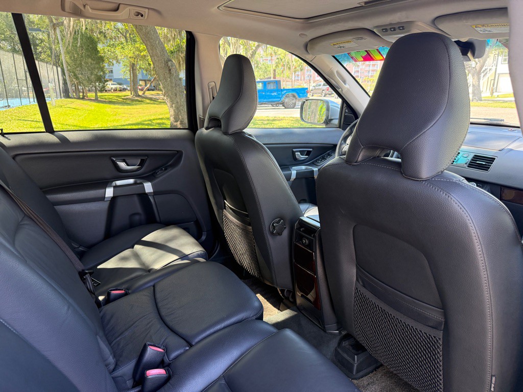 2014 Volvo XC90 Image 19