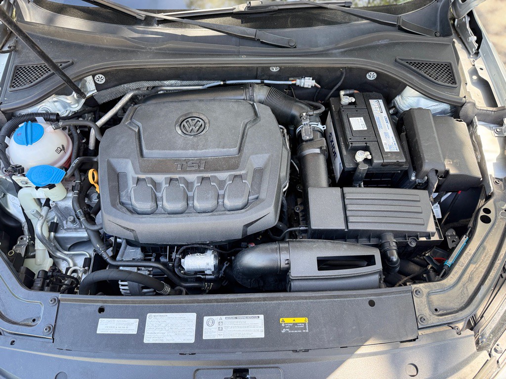 2018 Volkswagen Passat Image 8