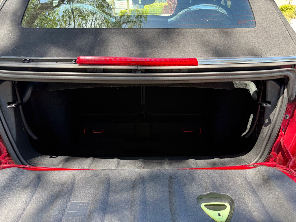 2010 MINI Cooper Image 19