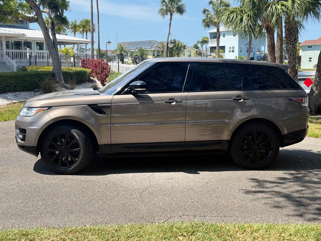 2016 Land Rover Range Rover Sport Image 2