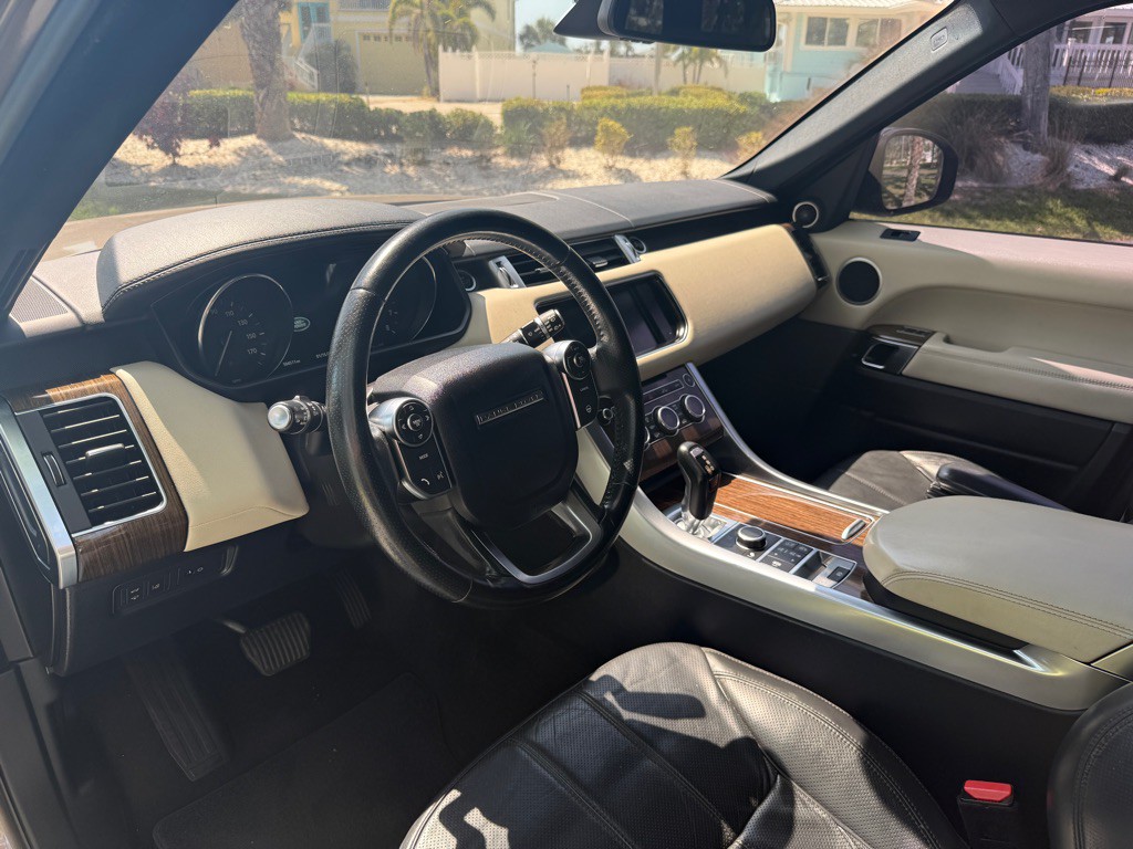 2016 Land Rover Range Rover Sport Image 11