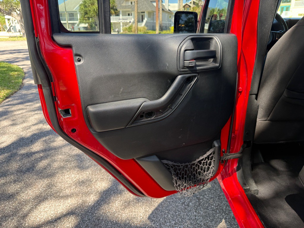 2017 Jeep Wrangler Unlimited Image 14