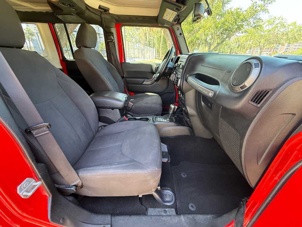 2017 Jeep Wrangler Unlimited Image 19