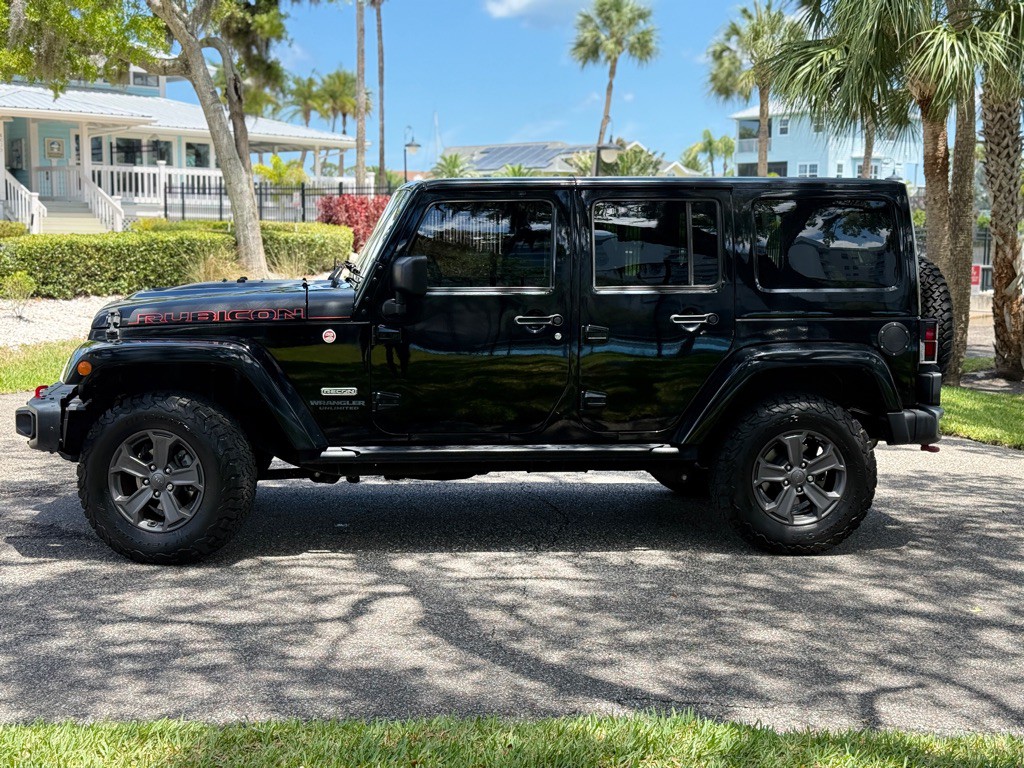 2017 Jeep Wrangler Unlimited Image 2