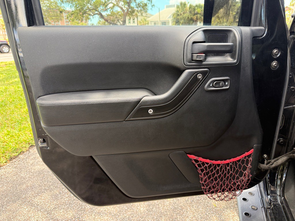 2017 Jeep Wrangler Unlimited Image 11