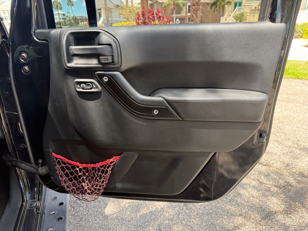 2017 Jeep Wrangler Unlimited Image 21