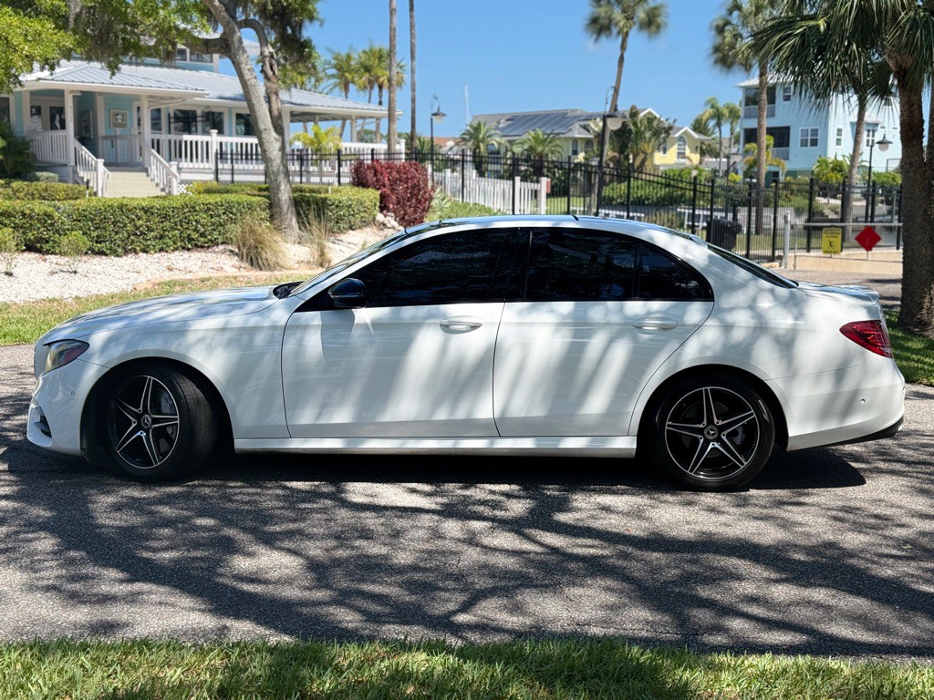 2018 Mercedes-Benz E-Class Image 2