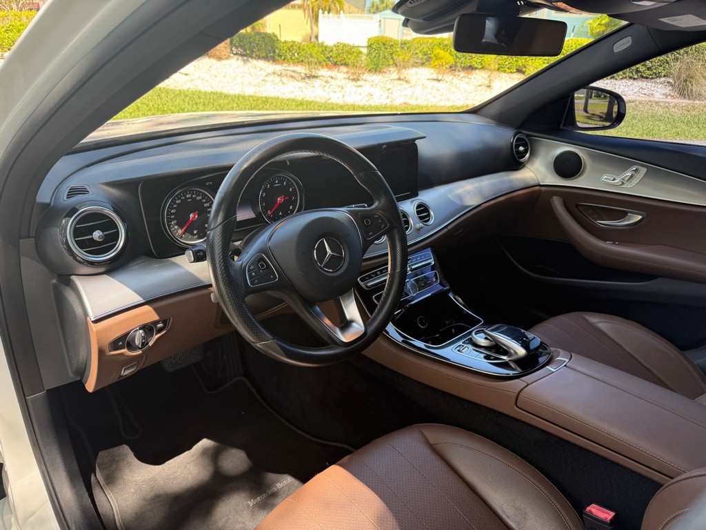 2018 Mercedes-Benz E-Class Image 11