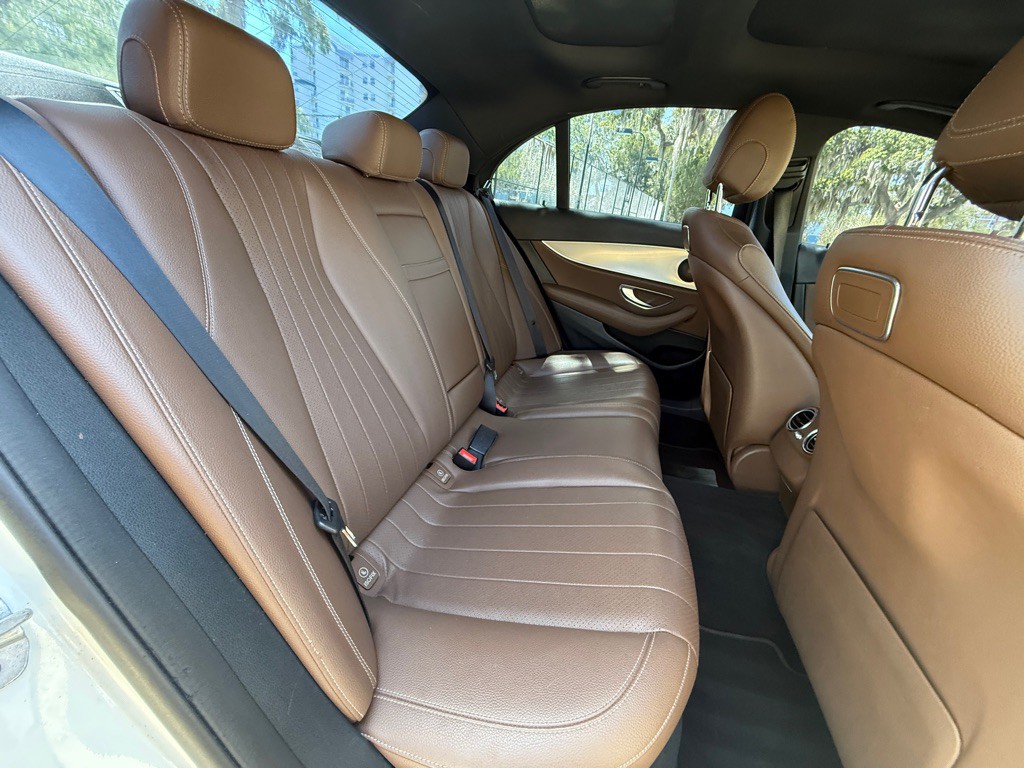 2018 Mercedes-Benz E-Class Image 17