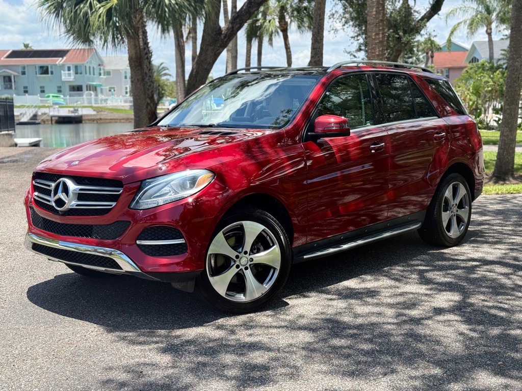 2016 Mercedes-Benz GLE-Class Image 1