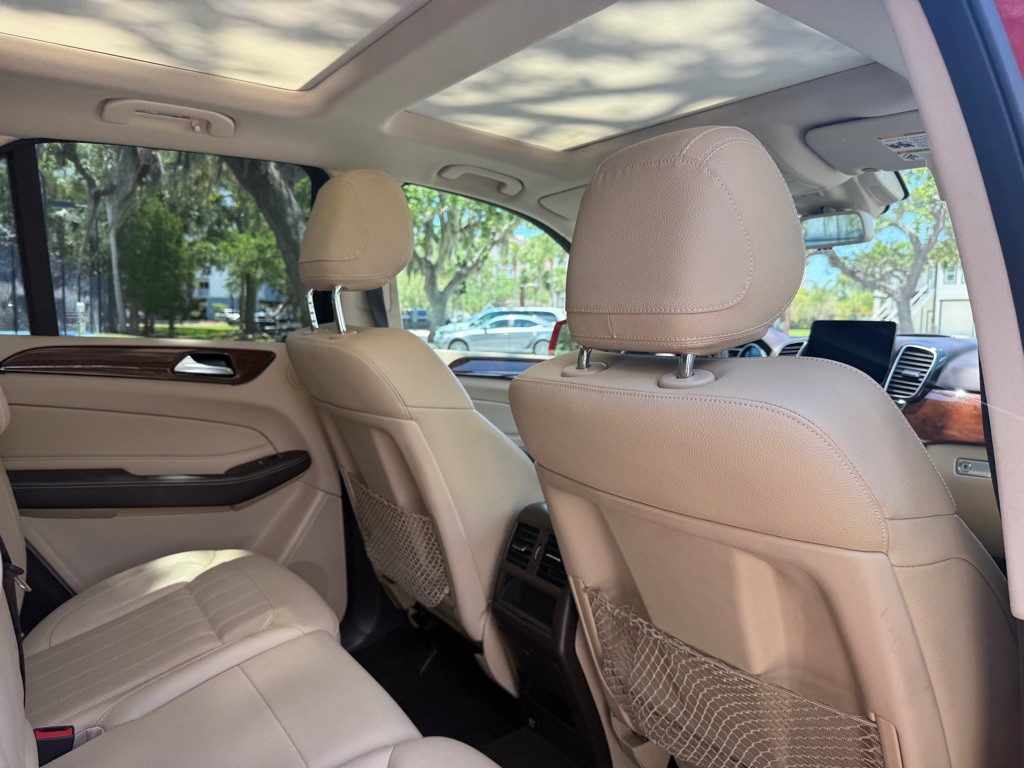 2016 Mercedes-Benz GLE-Class Image 18