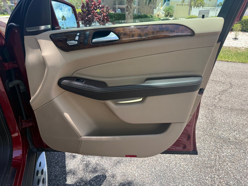 2016 Mercedes-Benz GLE-Class Image 22