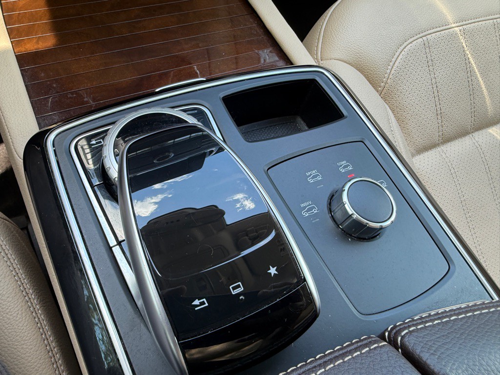 2016 Mercedes-Benz GLE-Class Image 26