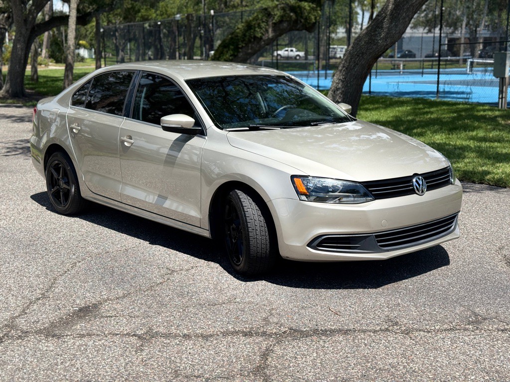 2013 Volkswagen Jetta Image 5