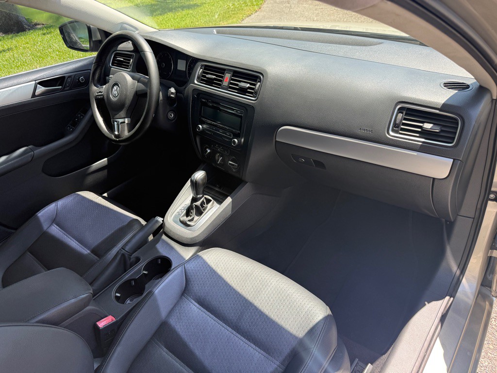 2013 Volkswagen Jetta Image 18
