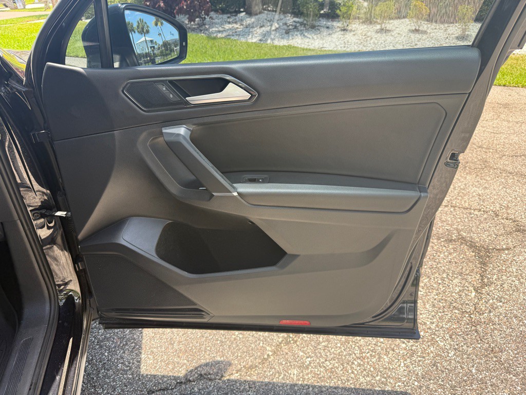 2018 Volkswagen Tiguan Image 17