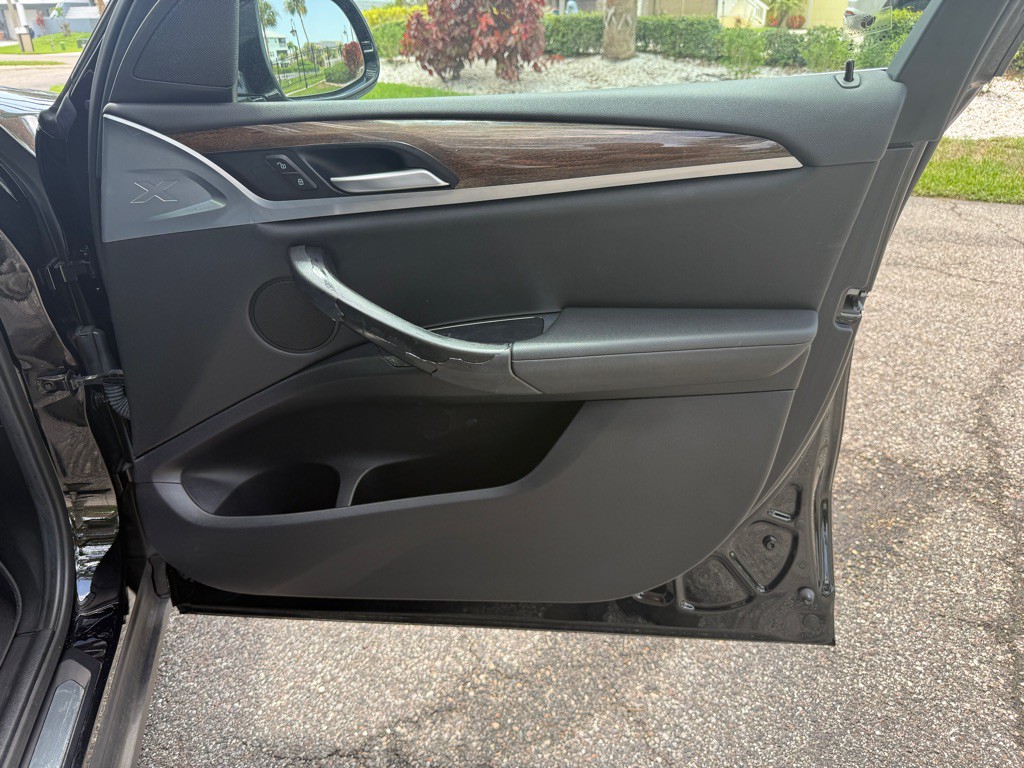 2018 BMW X3 Image 21