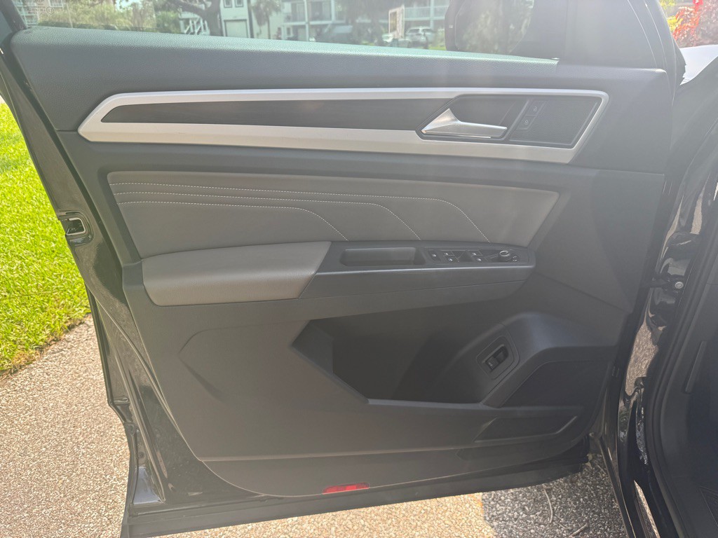 2021 Volkswagen Atlas Image 11