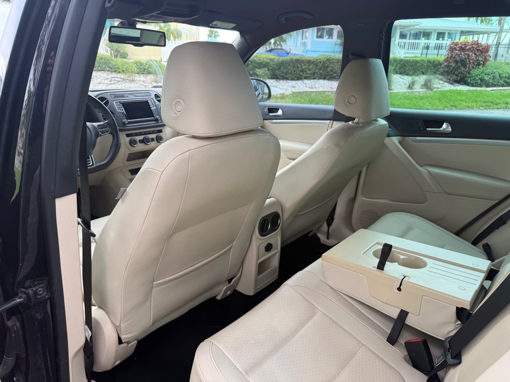 2016 Volkswagen Tiguan Image 12