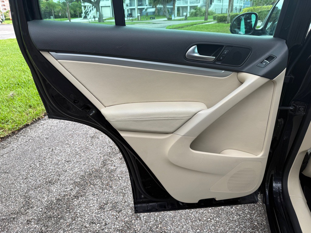 2016 Volkswagen Tiguan Image 13
