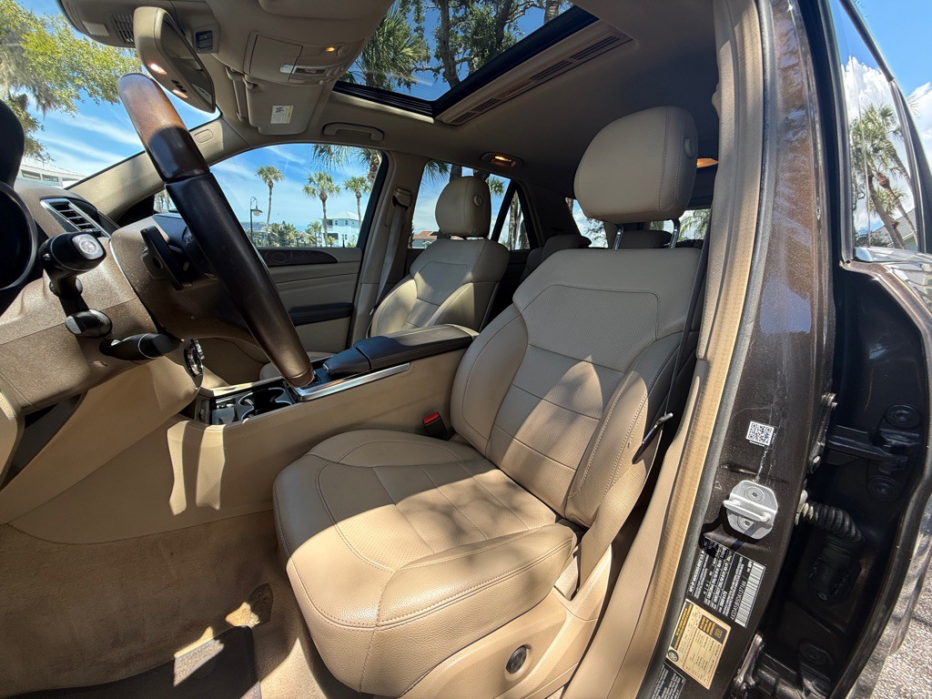 2013 Mercedes-Benz M-Class Image 10