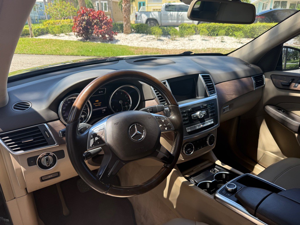 2013 Mercedes-Benz M-Class Image 11