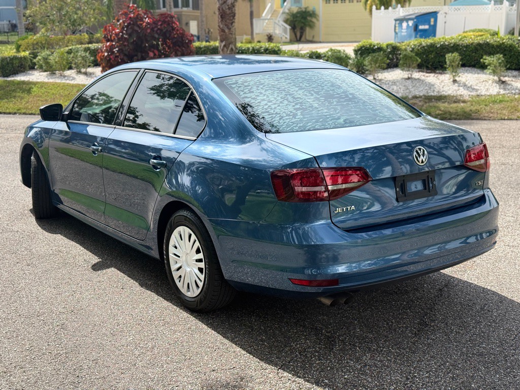 2016 Volkswagen Jetta Image 3