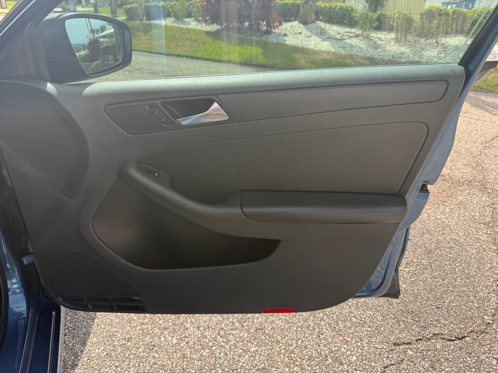 2016 Volkswagen Jetta Image 21