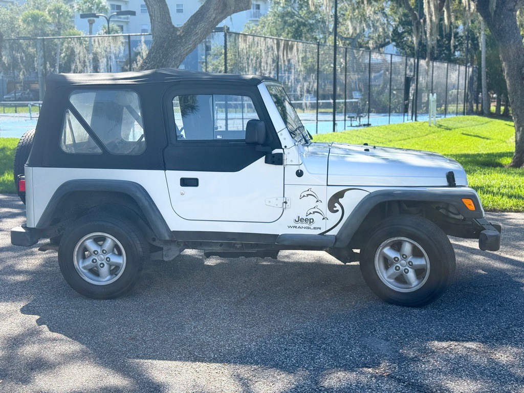 2004 Jeep Wrangler Image 6