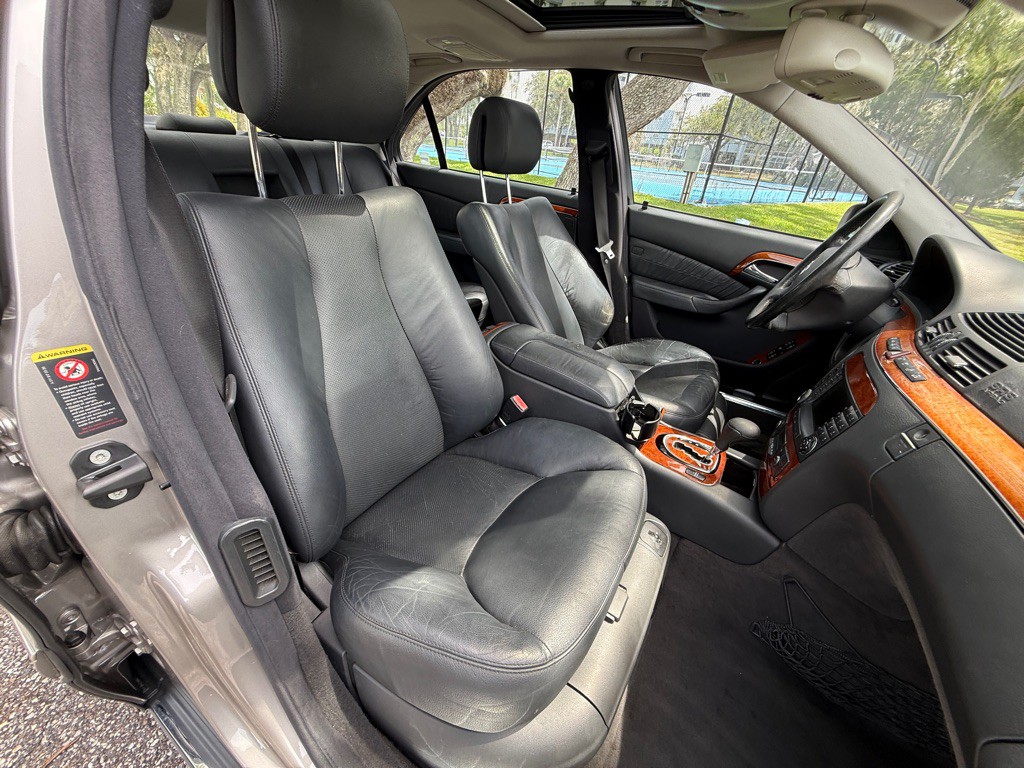 2004 Mercedes-Benz S-Class Image 19