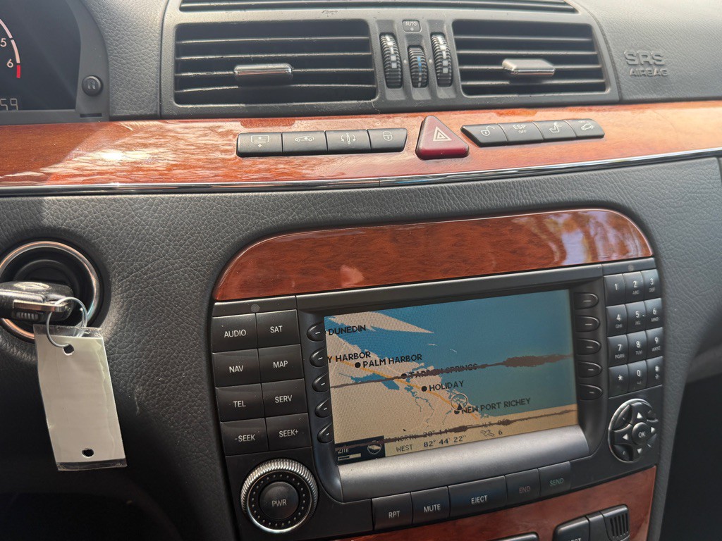 2004 Mercedes-Benz S-Class Image 23
