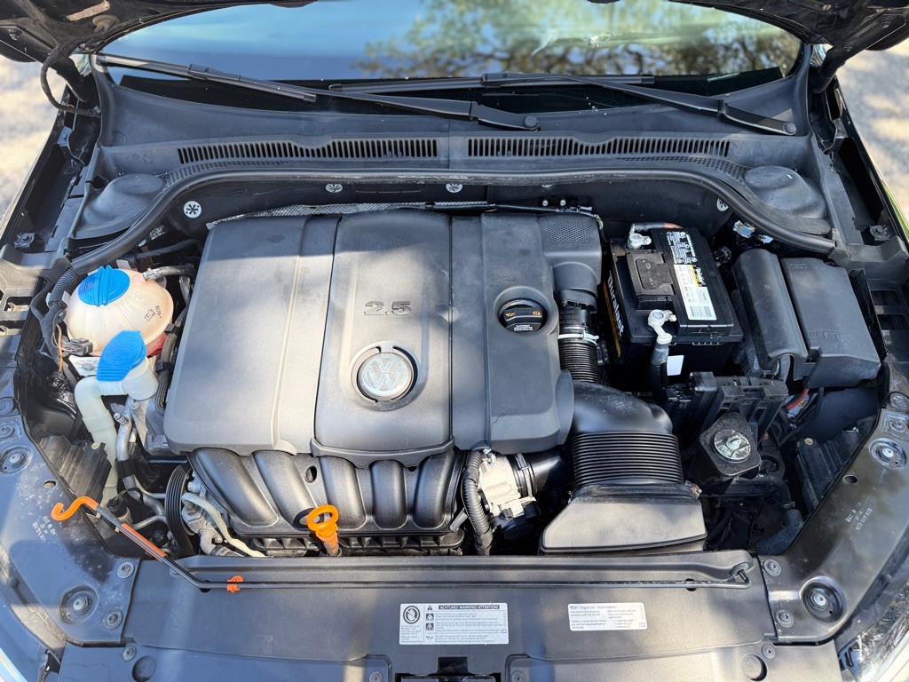 2013 Volkswagen Jetta Image 8
