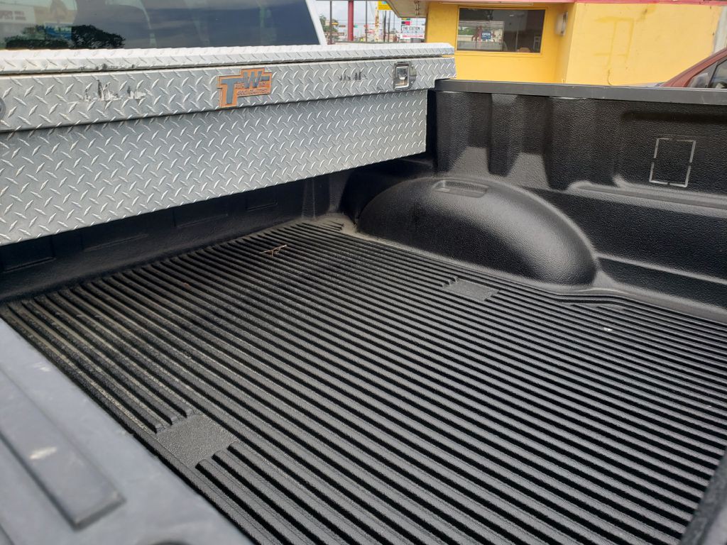 2017 Ford F-150 Image 6