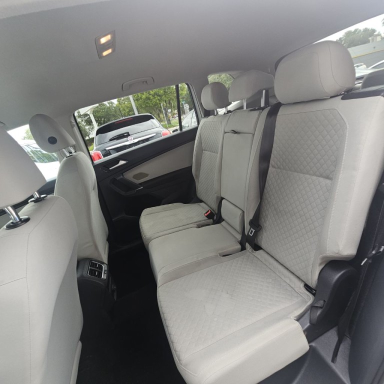 2018 Volkswagen Tiguan Image 16