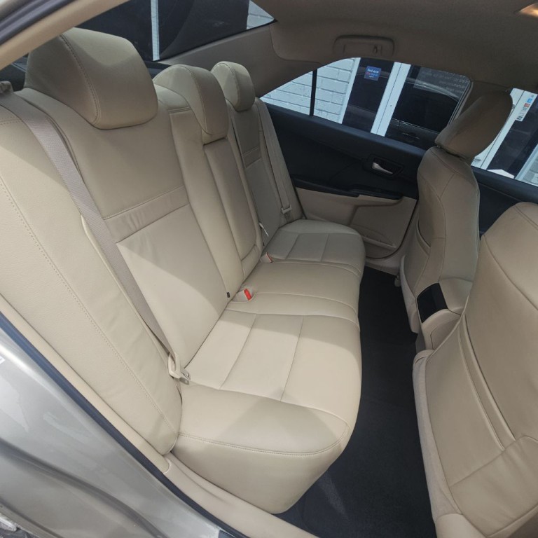 2014 Toyota Camry Image 14