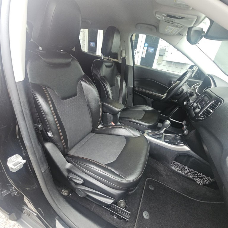 2018 Jeep Compass Image 12