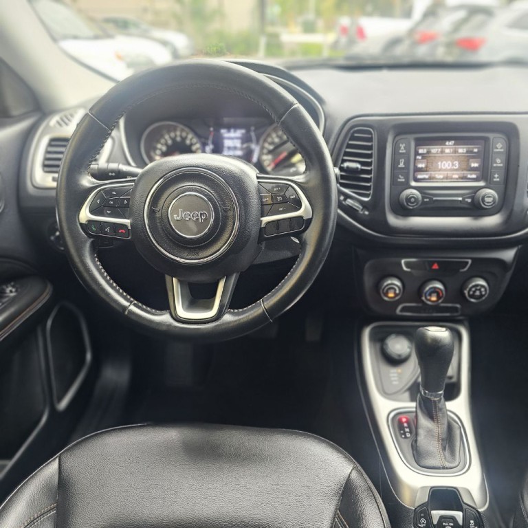 2018 Jeep Compass Image 14
