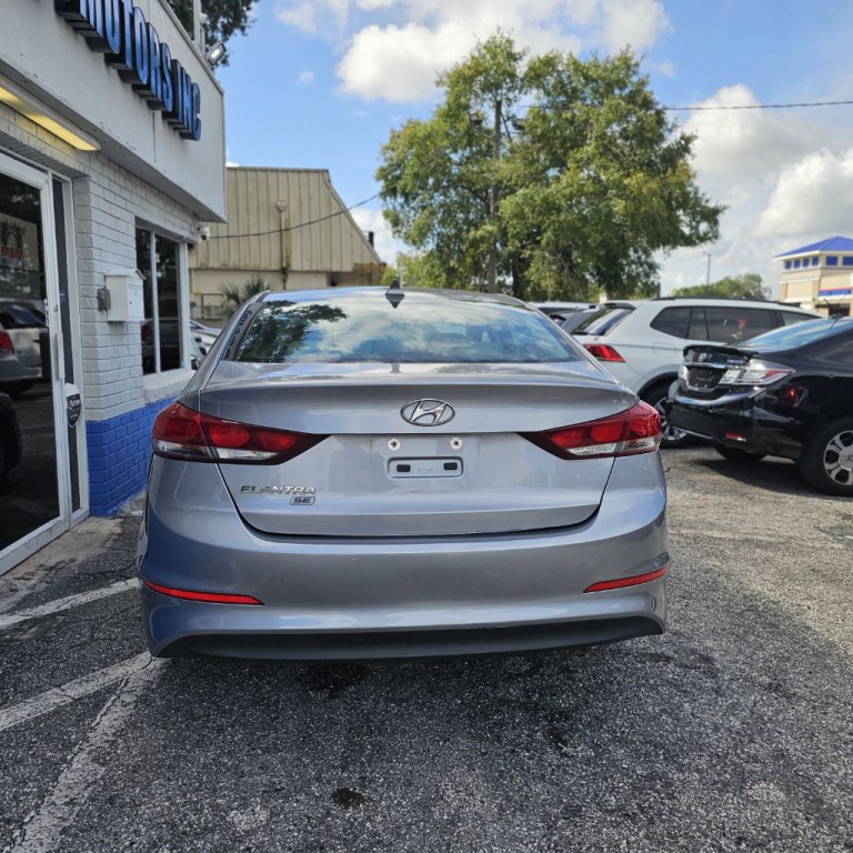 2017 Hyundai Elantra Image 7