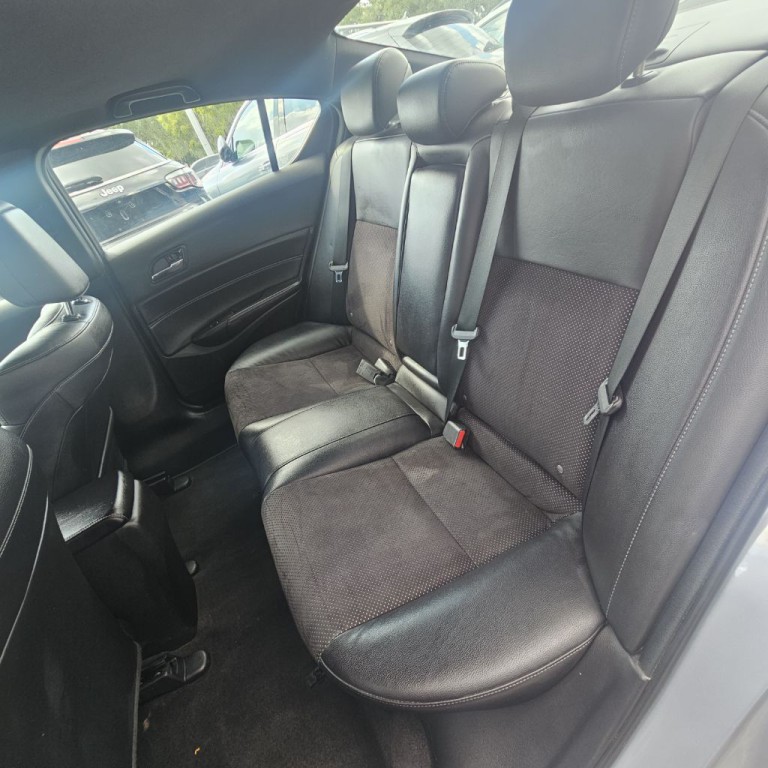 2016 Acura ILX Image 16