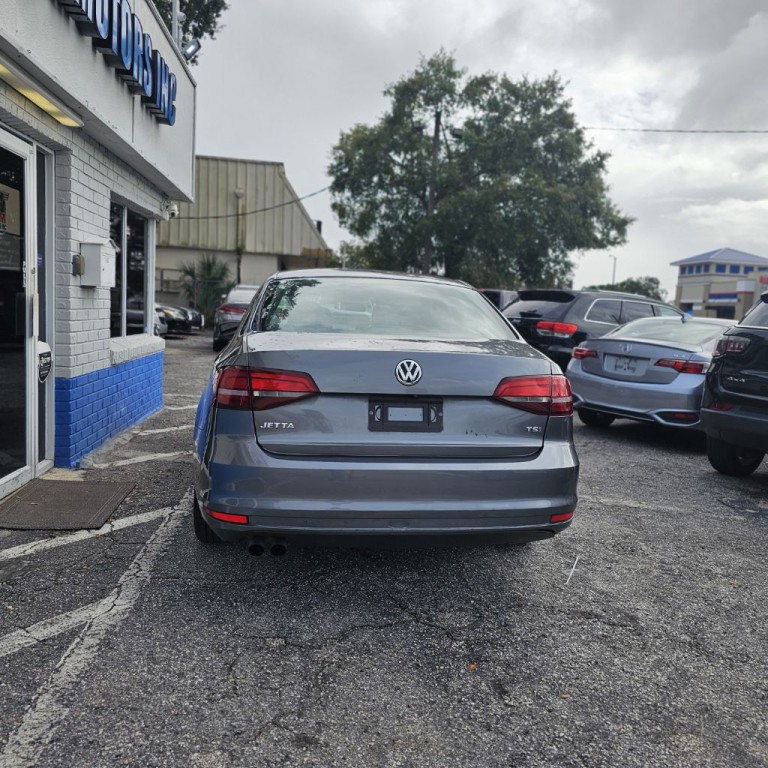 2017 Volkswagen Jetta Image 7