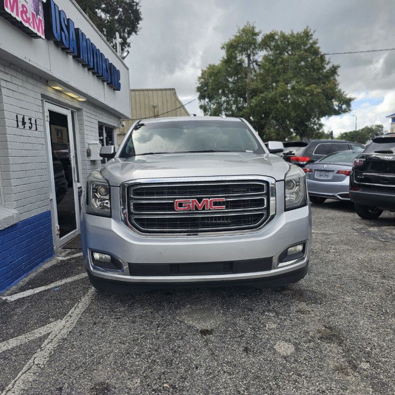 2017 GMC Yukon Image 2