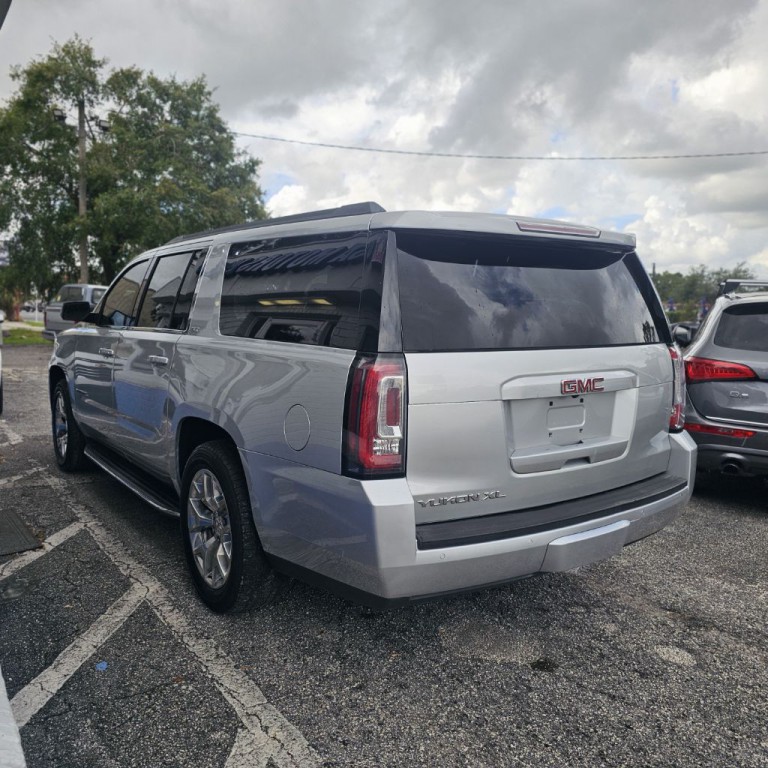 2017 GMC Yukon Image 8