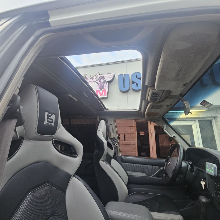1996 Toyota Land Cruiser Image 18