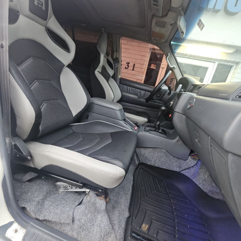 1996 Toyota Land Cruiser Image 32