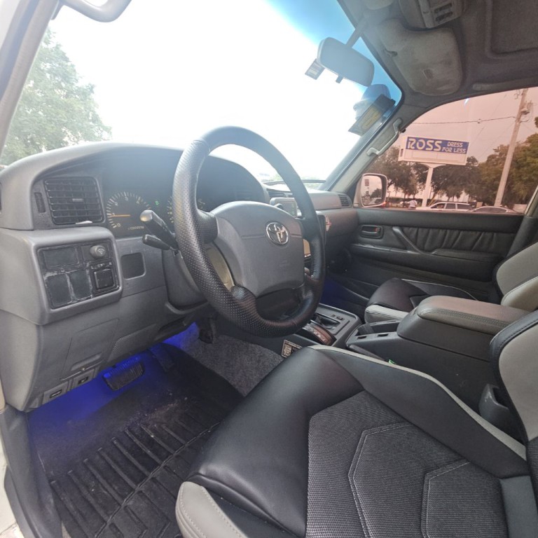 1996 Toyota Land Cruiser Image 35