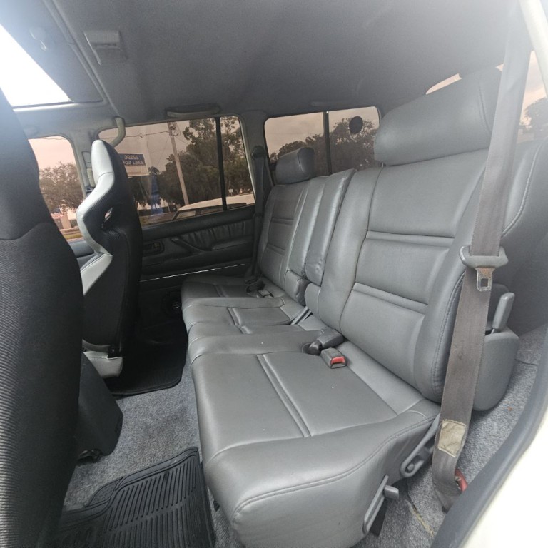 1996 Toyota Land Cruiser Image 48